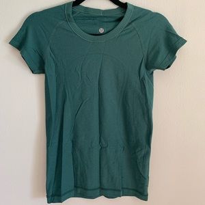 Lulu Lemon Workout Tee